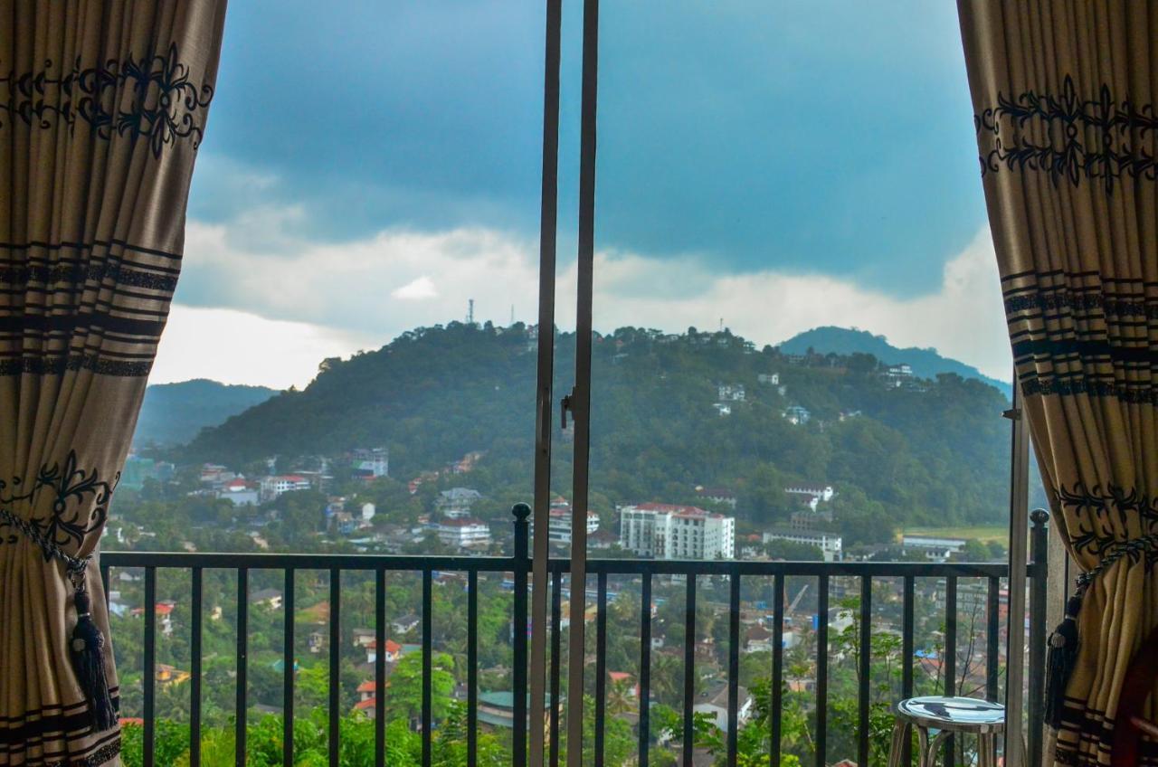 Angel Tower Acomodação com café da manhã Kandy Exterior foto